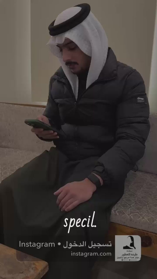 نصنع لك المرش مقارب من  ريحة عطرك الاصلي المعروفه ريحته عندك ونحتاج من صور عطورك الاصليه لعمل المرشات البديله عنهم حسب السعر والتركيز والحجم المناسب لكم جزاك الله خير